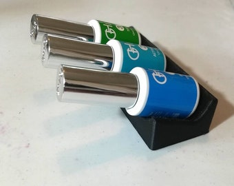 Nail dip tilted bottle holder for 3 bottles