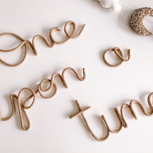 Once Upon a Time Schild für Kinderzimmer Wand - Bücherregale Draht Wortschild für Kinderzimmer - Baby Geschenk fürs Kinderzimmer
