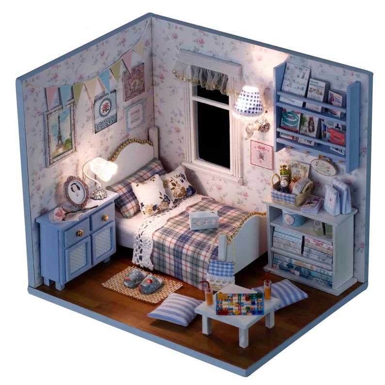 furnished dollhouses