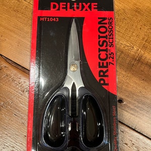 Set of Six Art Scrapbooking Scissors Crafting Scissors NEW in Original  Carrying Case 