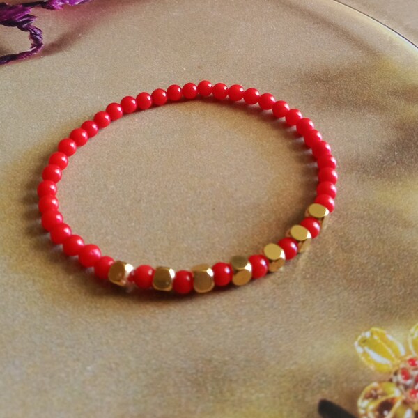 Bracelet bambou de mer corail, métal DQ doré (Designer Quality)