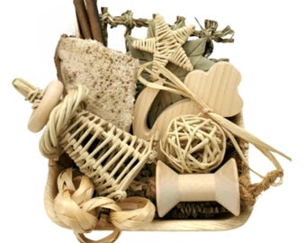 Natural Chews Gift Basket Rat Toys Guinea pig Chinchillas Hamsters  Gerbils Birds
