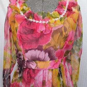 1960s flower power floral extravaganza!