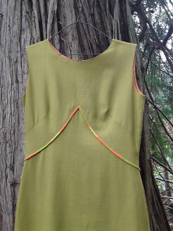1970s fabulous green linen sleeveless dress. - image 3