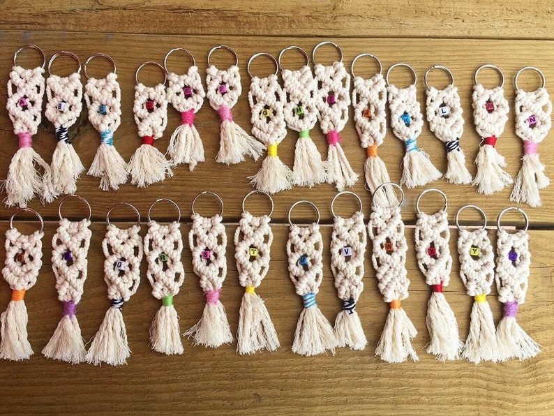 Porte-clés faits main en macramé image 4