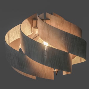 Puede incluir: Una lámpara colgante de madera moderna con un diseño único y en capas. La luz está hecha de finas tiras de madera curvas que se apilan una encima de la otra para crear una forma espiral. La luz se ilumina desde el interior, proyectando un cálido resplandor.