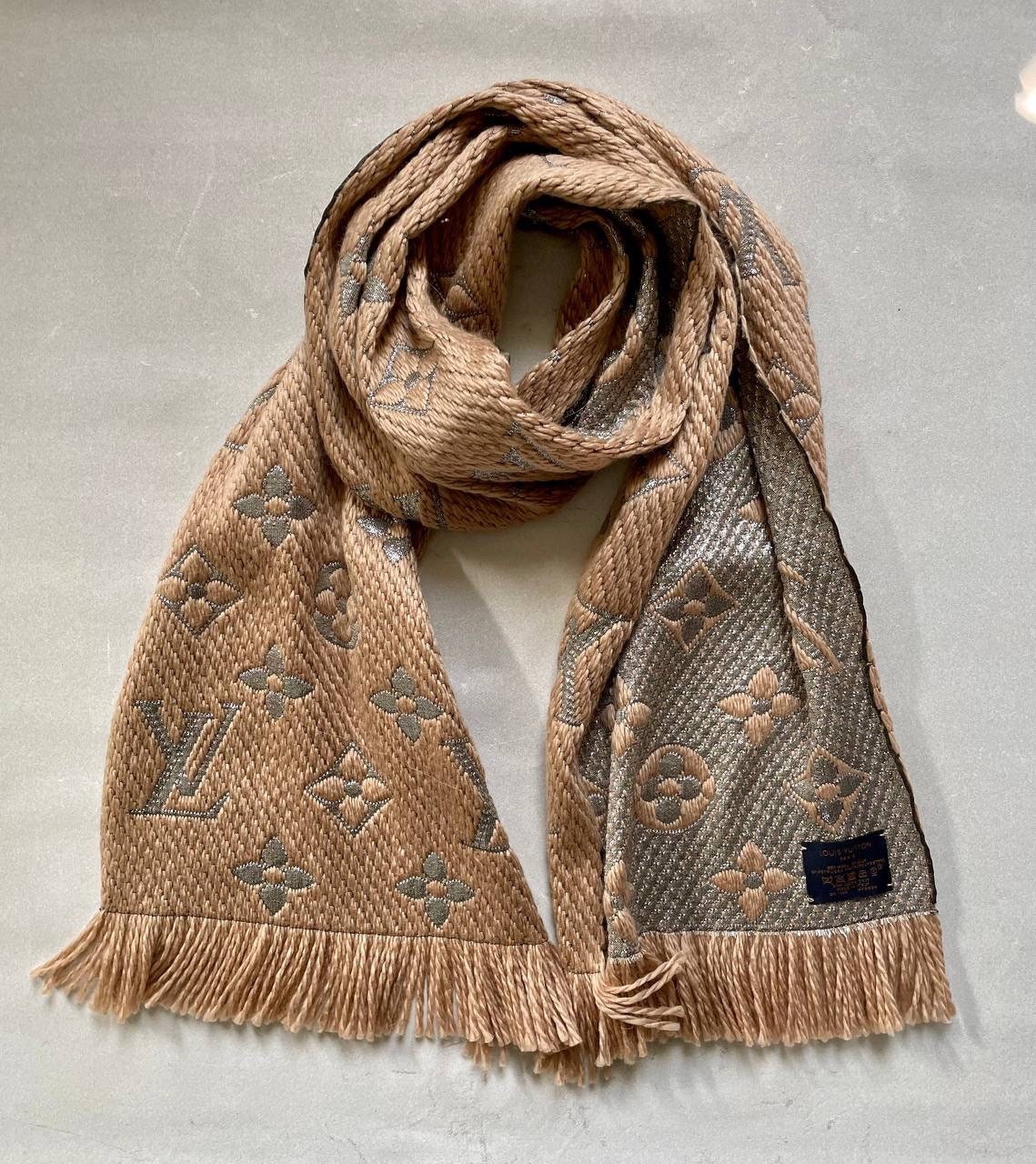 Louis Vuitton LV Essential Shine Scarf Beige Wool