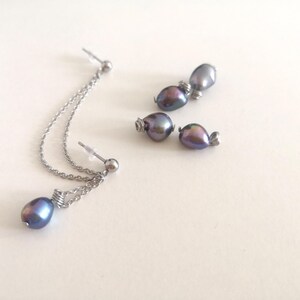 Boucle d'oreille en acier inoxydable argenté pour lobe et cartilage (Hélix) chaîne et perle d'eau douce (gris/violet/turquoise irisée)