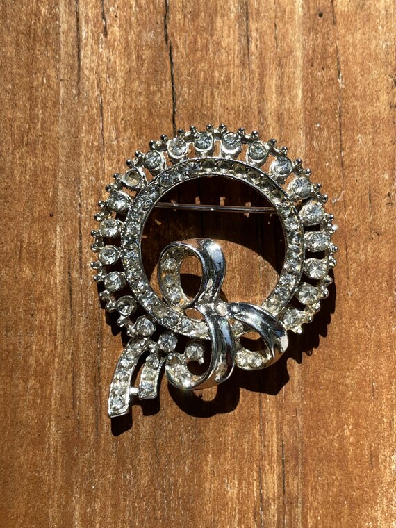 Vintage Round with Bow Rhinestone Brooch - image 1