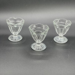 Vintage Set of 3 Ice Cream Parlor Sundae Parfait Glasses