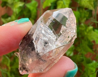 0.31 oz Herkimer Diamond Quartz Crystal Turtle Clan Ridge in Fonda NY. 9 grams. H5. You get this piece!