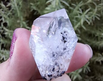 0.44 oz Herkimer Diamond Quartz Crystal Turtle Clan Ridge in Fonda NY. 13 grams. H6. You get this piece!