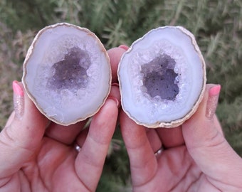 4.56 oz. Geode cut in half. Geode pair. Polished Geode with Quartz points. G2. You get this piece!