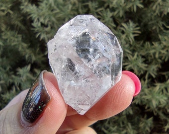 0.33 oz. Herkimer Diamond Quartz Crystal Turtle Clan Ridge Mine in Fonda NY. 9 grams. H19. You get this piece!