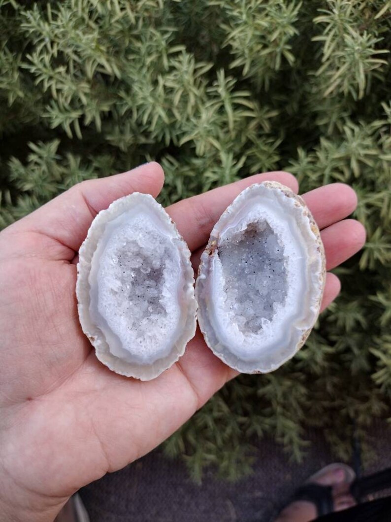 Geode Center Cut 4.37 Oz. Geode Cut in Half. Geode Pair. Polished Geode With | Etsy