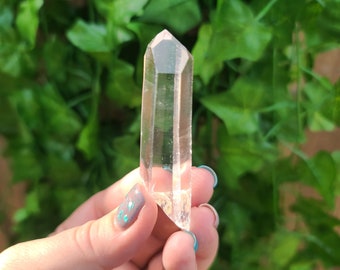 0.92 oz. Colombian Quartz Crystal Point. 26 grams. You Get This Piece! C12