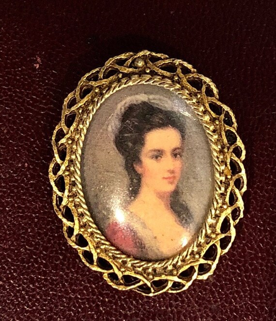 Vintage Florenza Brooch, Female Portrait Hand Pai… - image 2