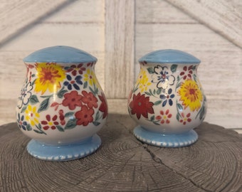 Vintage Hand Painted (ONE) Large Ceramic Salt Shaker Colorful Flowers, Wild Flowers, Farmhouse Kitchen