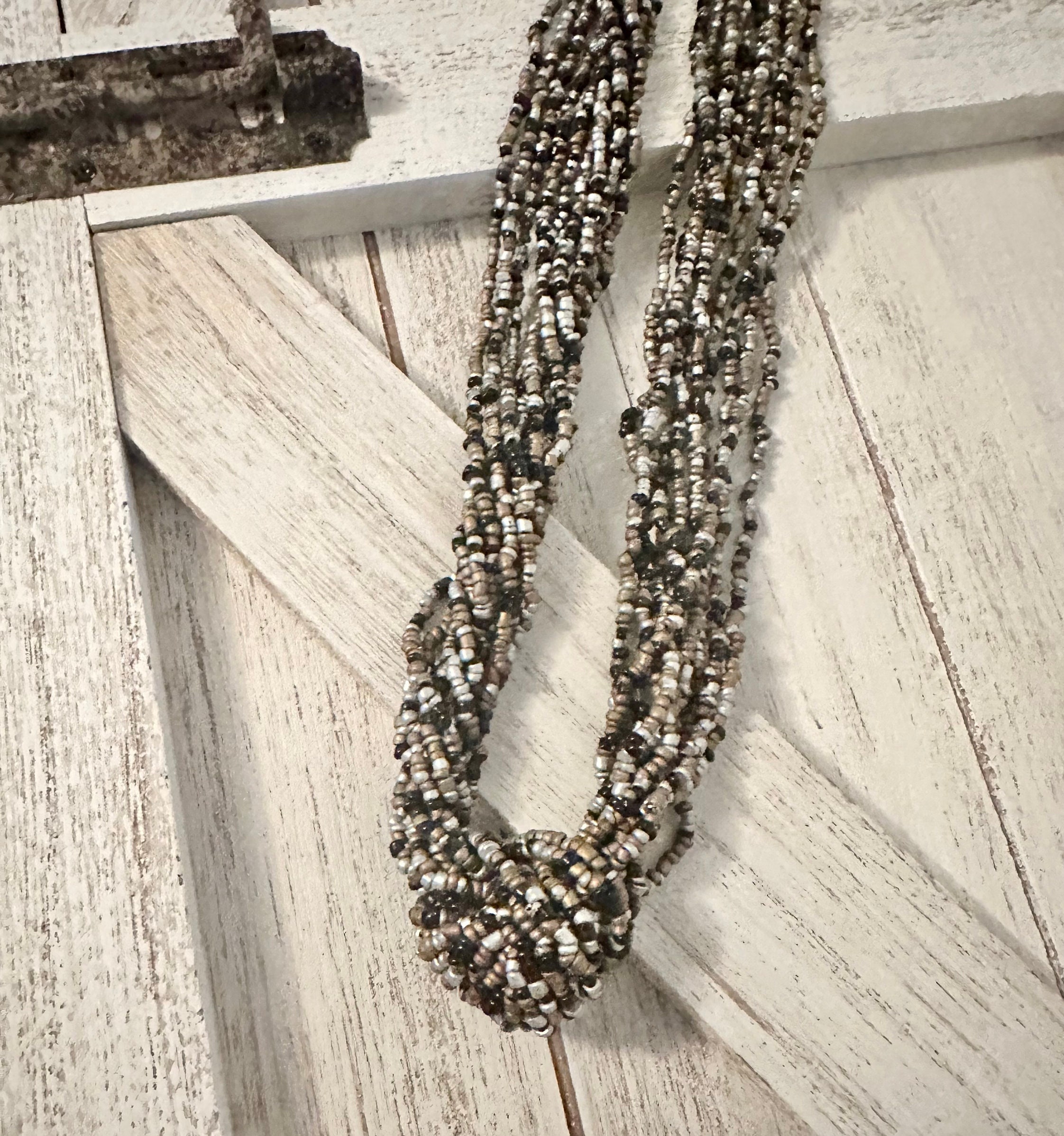Collier Vintage Années 80 Partiellement Double Rangs - Micro Perles, Plaques Nacrées, Galets
