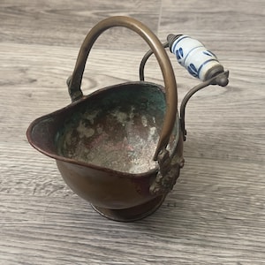 Antique Copper Coal Ash Scuttle, Early 1900s Copper Coal Scuttle Bucket With Porcelain Handle