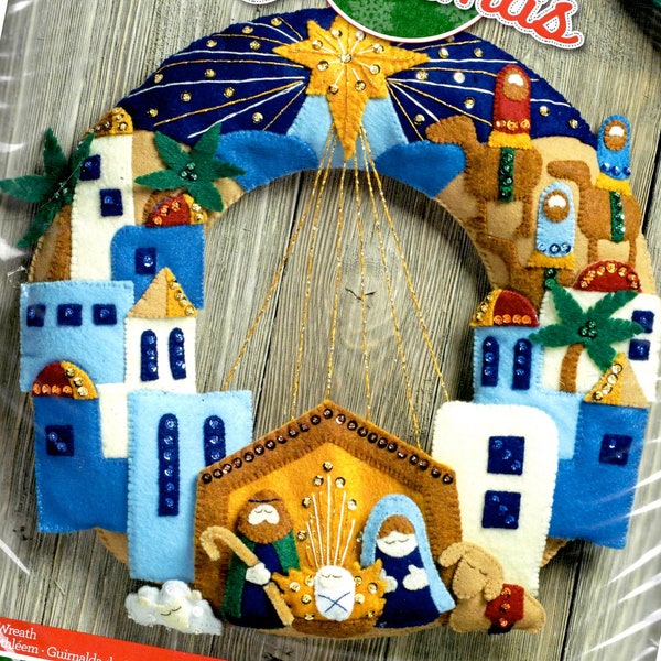 DIY Bucilla Town of Bethlehem Manger Nativity Christmas Wreath Felt Kit 86734