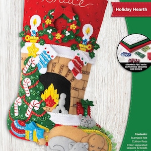 DIY Bucilla Holiday Hearth Cat Dog Christmas Felt Stocking Kit 89486E