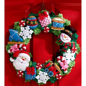 DIY Bucilla Christmas Toys Santa Snowman Snowflake Felt Wreath Kit