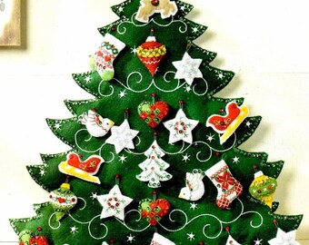 DIY Bucilla Nordic Christmas Tree Advent Calendar Holiday Felt Craft Kit 86584