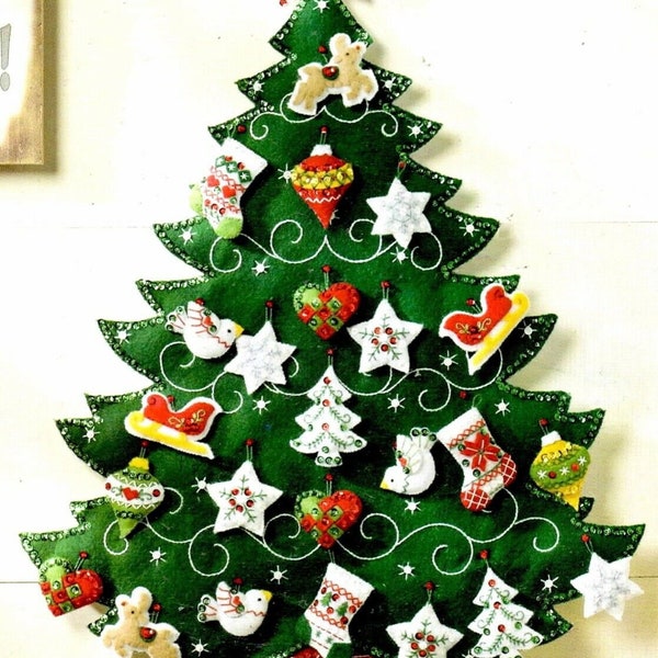 DIY Bucilla Árbol de Navidad Nórdico Calendario de Adviento Kit de Manualidades de Fieltro Navideño 86584