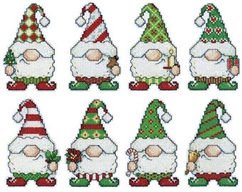DIY Design Works Gnomes Elves Christmas Holiday Plastic Canvas Ornament Kit 6880