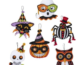 DIY Bucilla Vintage Halloween Pumpkin Ghost Cat Spider Felt Ornament Kit 89276E