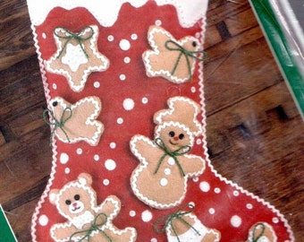 DIY Bucilla Gingerbread Cookies Christmas Holiday Sweets Felt Stocking Kit 32963