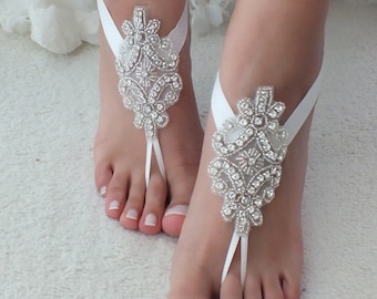 Bridal anklet, ivory white lace sandals, Beach wedding barefoot sandals, bangle, wedding ankle anklet, bridal, bellydance, rhinestone anklet