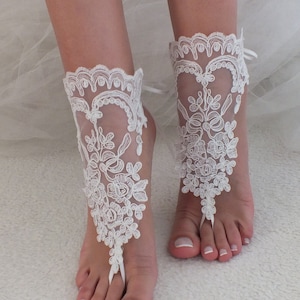 Ivory barefoot sandals, Bridal shoes, Lace sandals, Wedding anklet, Beach wedding lace sandals, Bridesmaid gift, Beach Shoes