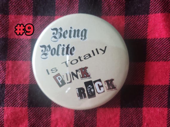 Vintage Butte des Mortes Wisconsin Founder pin button pinback *CC 1