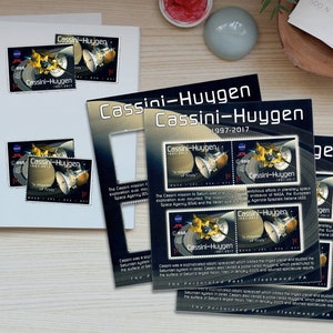 Cassini-Huygen's Spectacular Mission - Artistamps(Cinderella, Faux Postage) Souvenir-Style 4er Bogen - gummierte und gelochte Briefmarken.