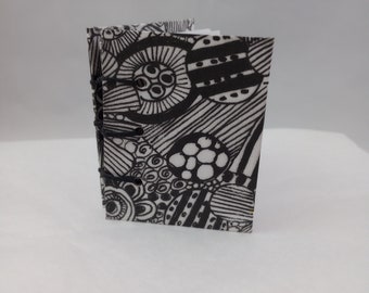 Black and White Flower Doodle Book
