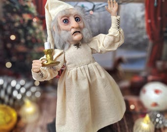 Bambola artistica di Ebenezer Scrooge realizzata a mano - Decorazione natalizia unica
