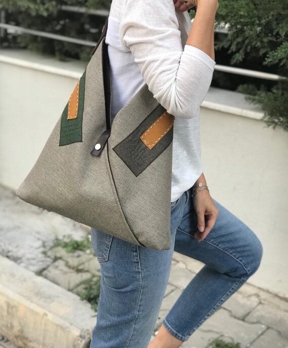 sac triangle bag