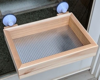 Large Window Bird Feeder, Wood, Ventilated Floor, Heavy Duty Suction Cups, Made from Western Red Cedar, Natural, Handmade