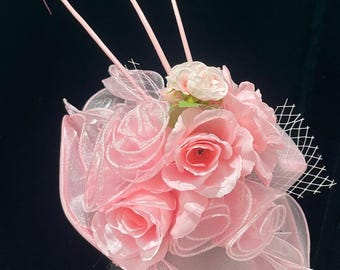 Vintage 1950s Pink Satin Beaded Sequin Hat/ Wedding Party  display picture 1
