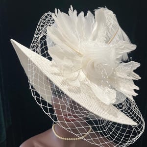 White Wide Brim Derby Church hat veil ostrich feathers / White Veiled Wide Brim Edwardian Wedding Bridal Tea Party Funeral Hat Feathers