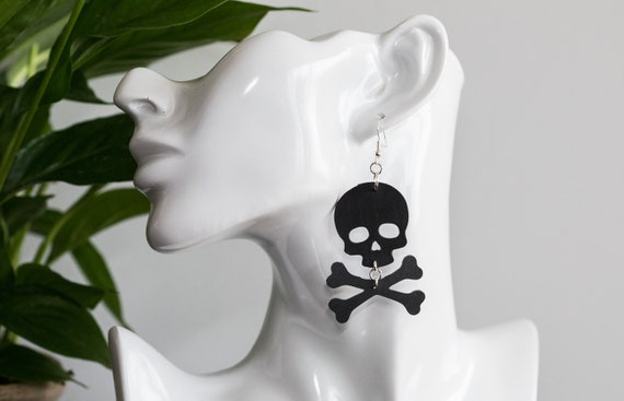 Skull and Crossbones Emo/punk Pirate Soft Silicone Earrings : Vegan and  Hypo-allergenic 