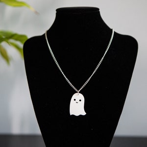 Smiley / Spooky Cute White Ghost Halloween Pendant Necklace : Soft Silicone, Vegan and Hypo-Allergenic