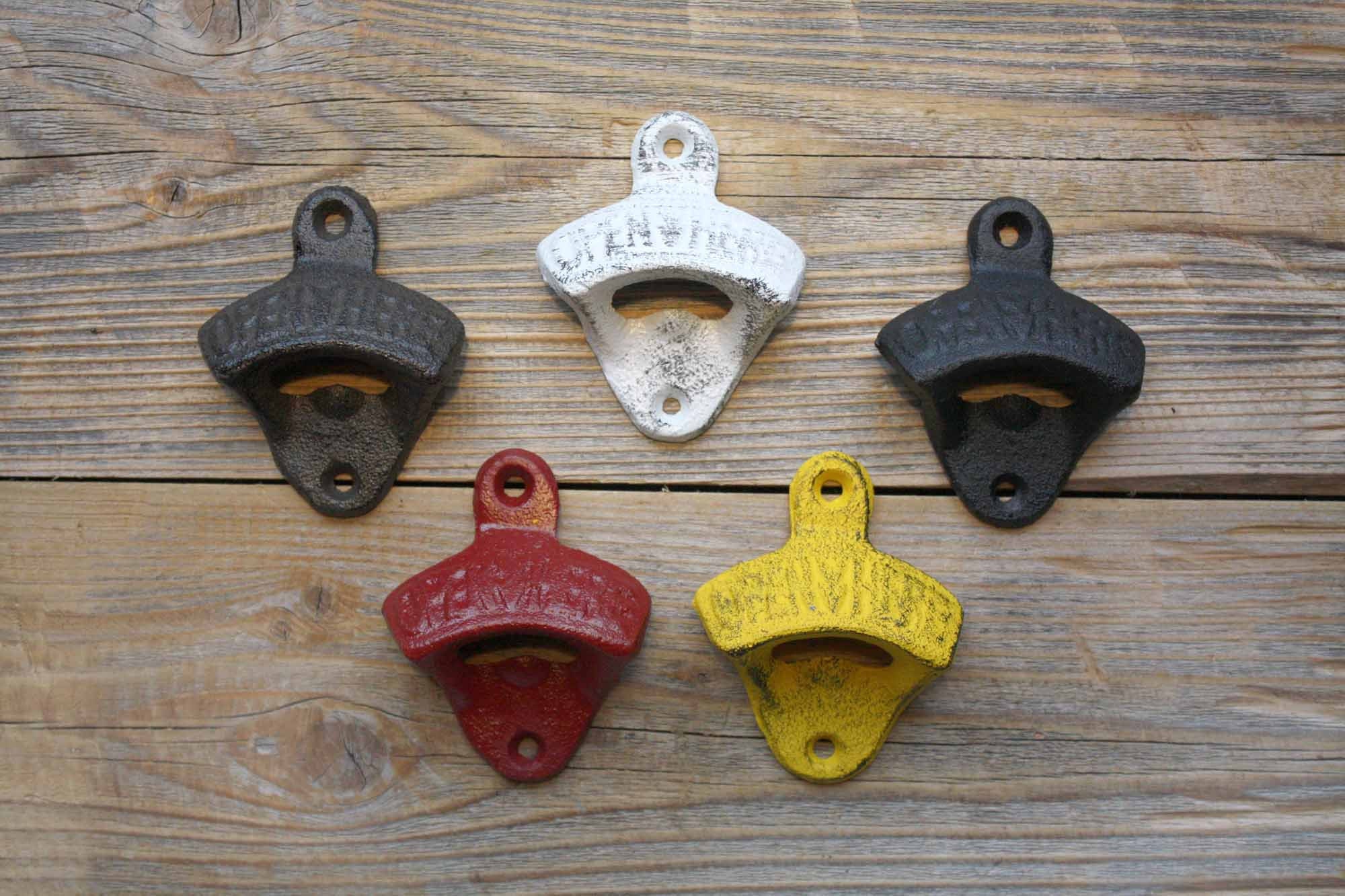 1 x BOTTLE OPENER GUINNESS CAST IRON WALL MOUNTED FIXINGS ** FREE P&P** 1 x BOTTLE OPENER GUINNESS CAST IRON WALL MOUNTED FIXINGS ** FREE P&P**