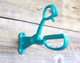 Decorative Scissor Hook, Unique Hooks for Art Room