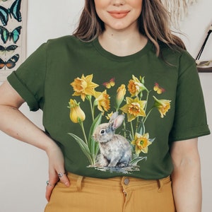 Vintage style Daffodil Shirt, cute Spring Flower Shirt, retro Floral Shirt, Welsh Daffodil Gift, Bunny Nature Shirt, Botanical Easter Shirt