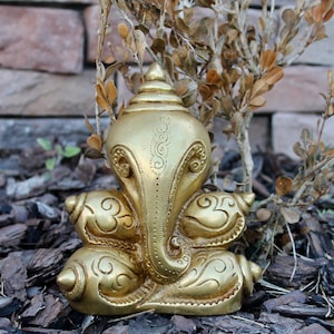 Vintage Brass Lord Ganesha, Hindu/ Hinduism God, Altar deity statue OR Meditation Room Wall hanging decor