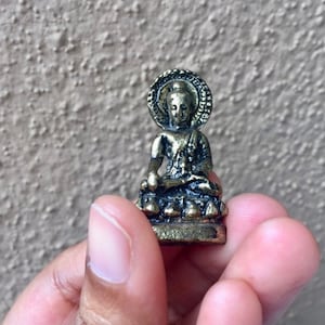 Miniature meditating Buddha Spiritual Zen decor Meditation altar Brass buddhist statuette Yoga altar Thai Buddhism travel portable deity