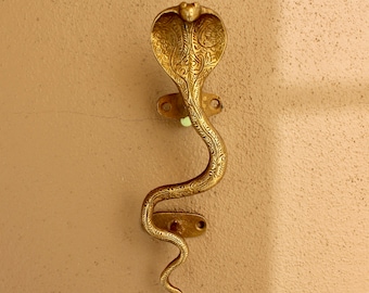 Vintage King Cobra Snake wall hook (1pc ONLY) OR Brass Door pull, Entryway decor wall mount snake statue/Figurine